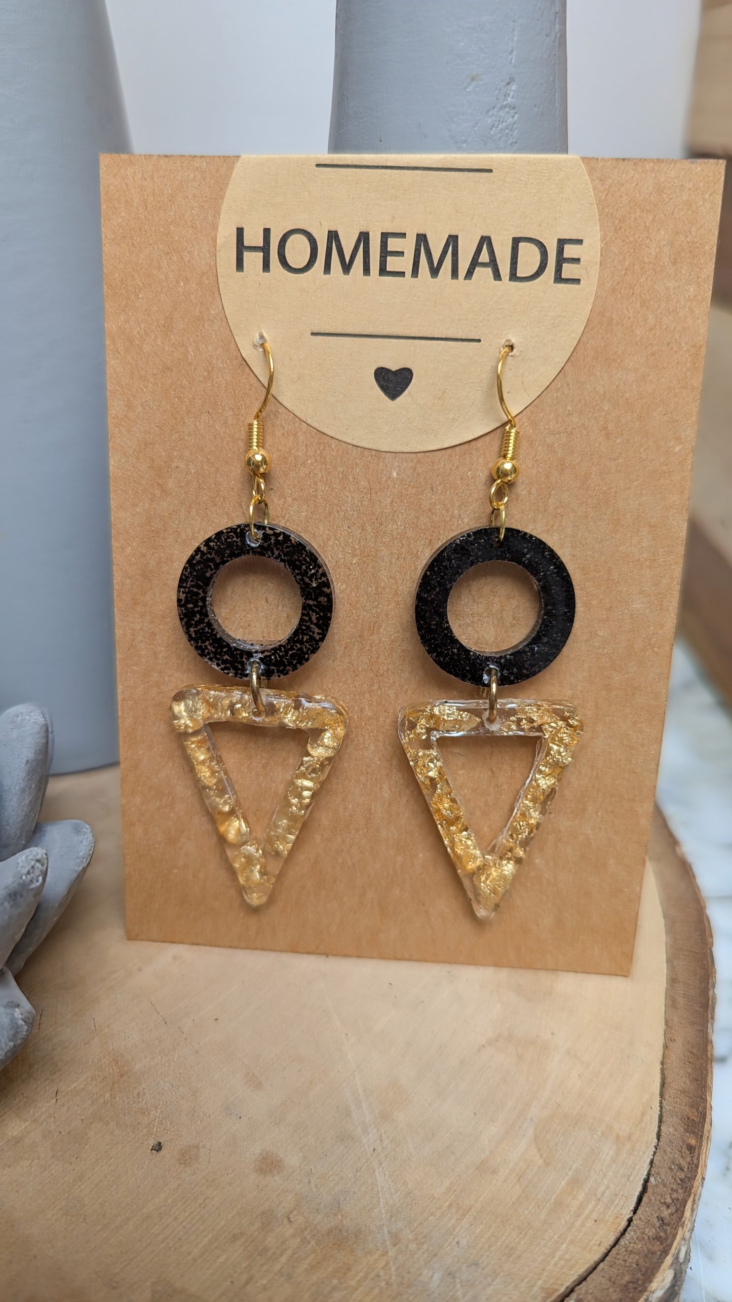 Épure Dorée – Création artisanale lumineuse et raffinée