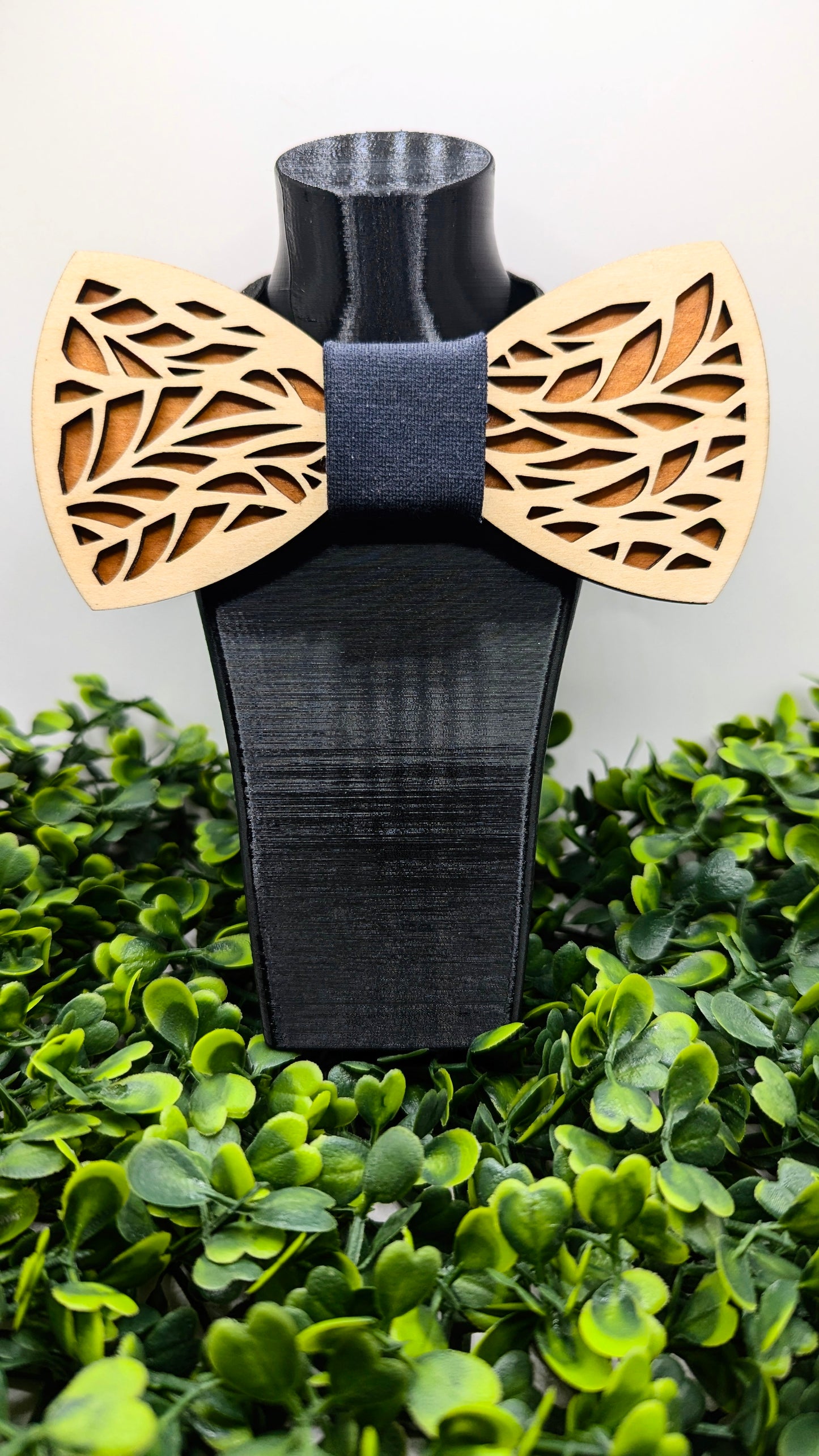 Nœud de Bois : Nœud papillon artisanal à motif feuillage