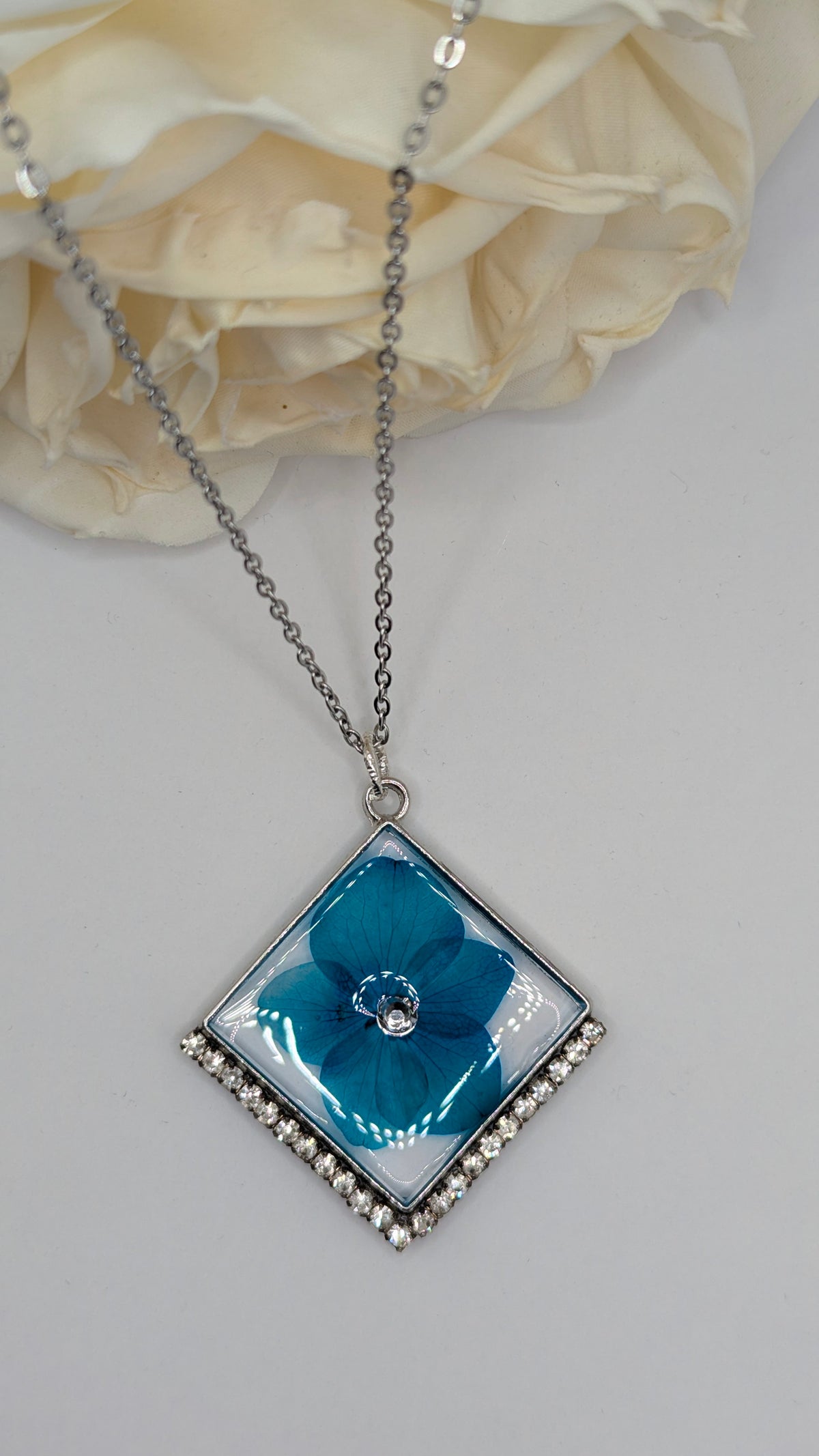 Collier Fleur Bleue