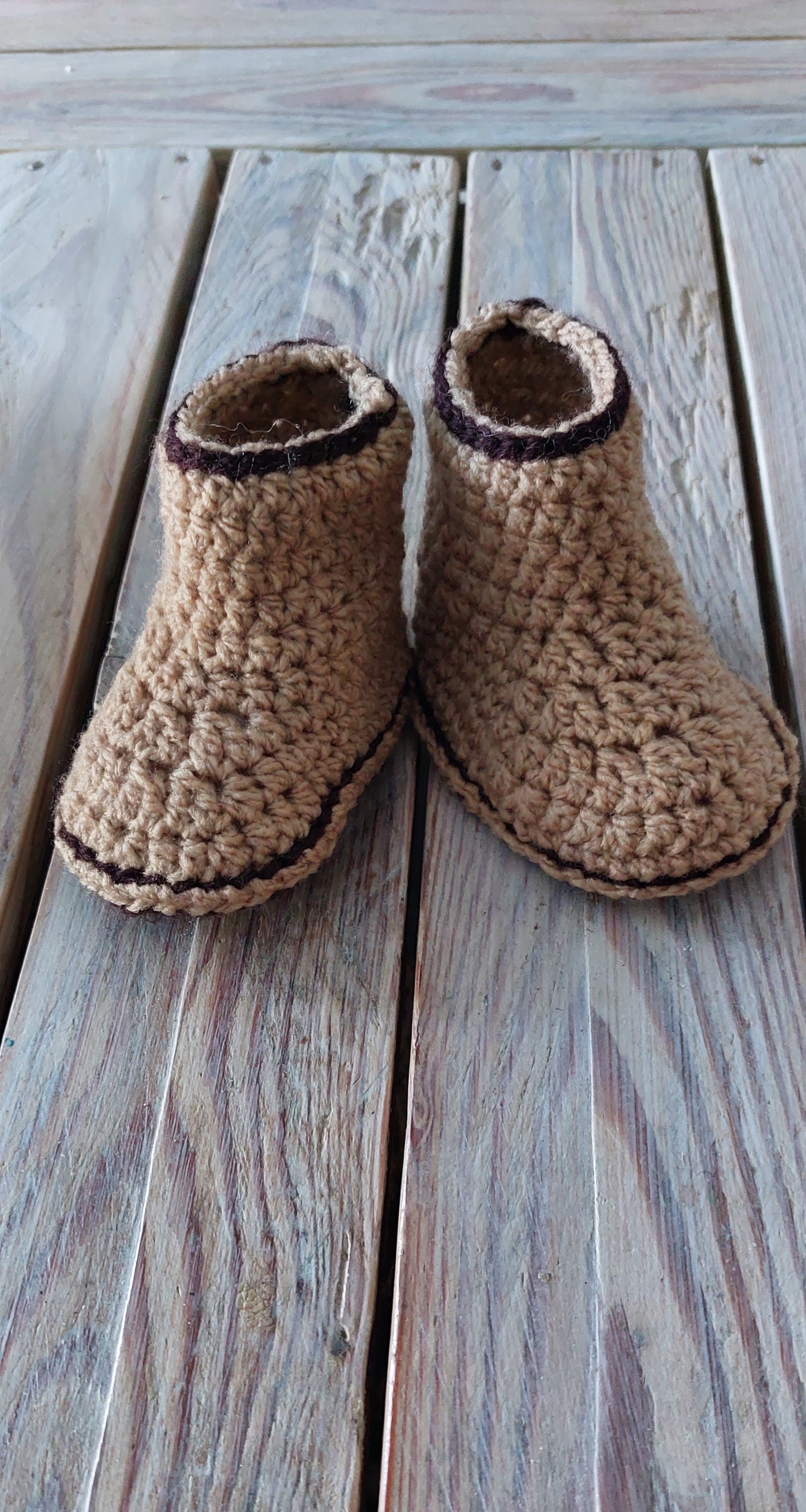 Chaussons Bébé au Crochet – Confort Douillet & Style Naturel