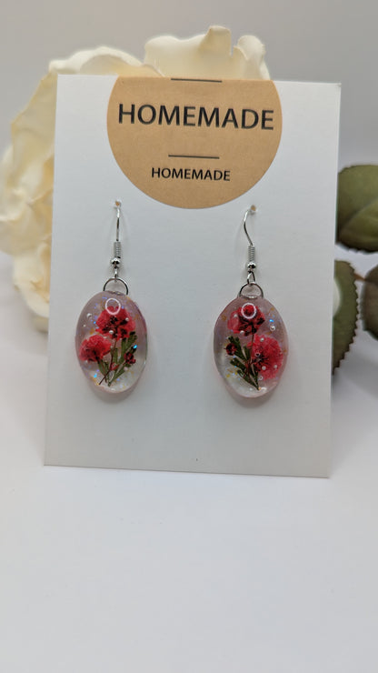 Éclat Floral, boucles d’oreilles en résine & fleurs séchées