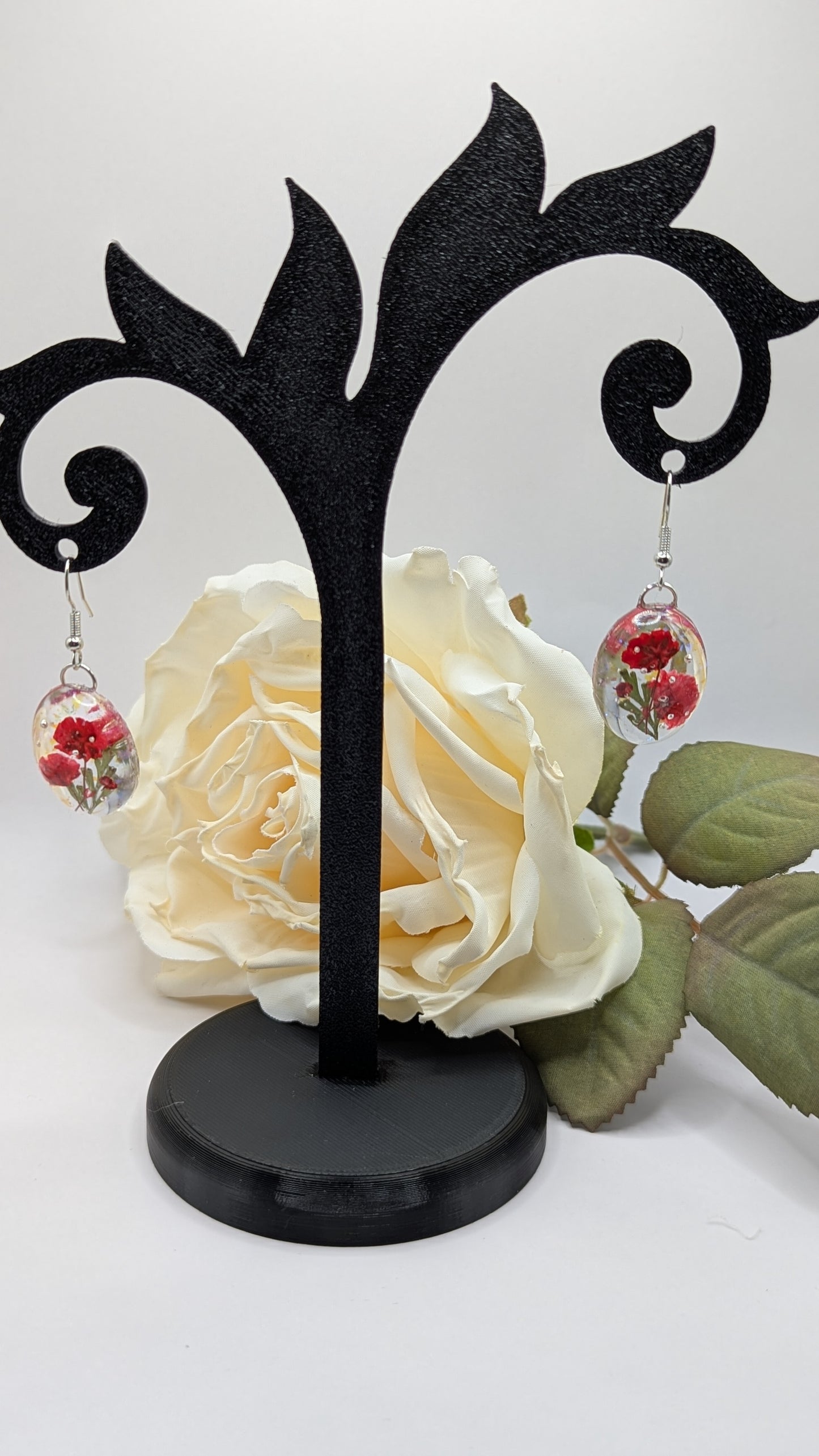 Éclat Floral, boucles d’oreilles en résine & fleurs séchées