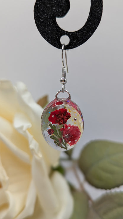 Éclat Floral, boucles d’oreilles en résine & fleurs séchées