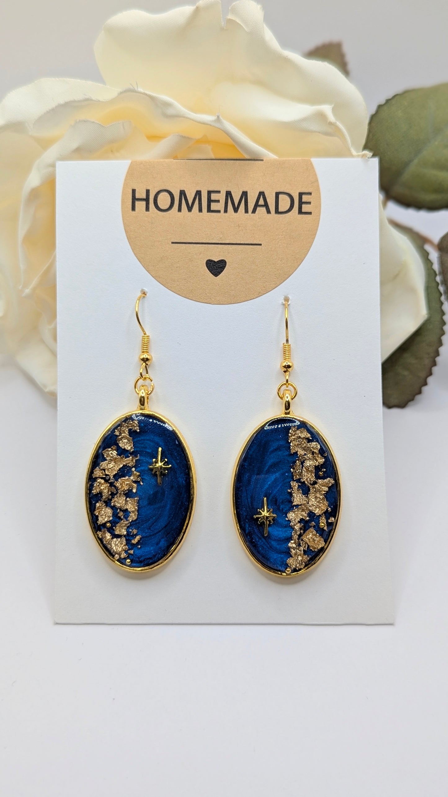 Nuit étoilée : Boucles d’oreilles bleu nuit & feuilles dorées