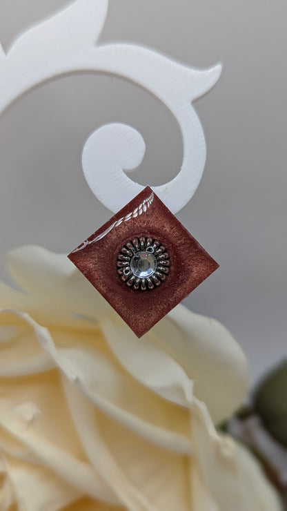 Douceur Velours – Carré résine rose et  perle upcyclée