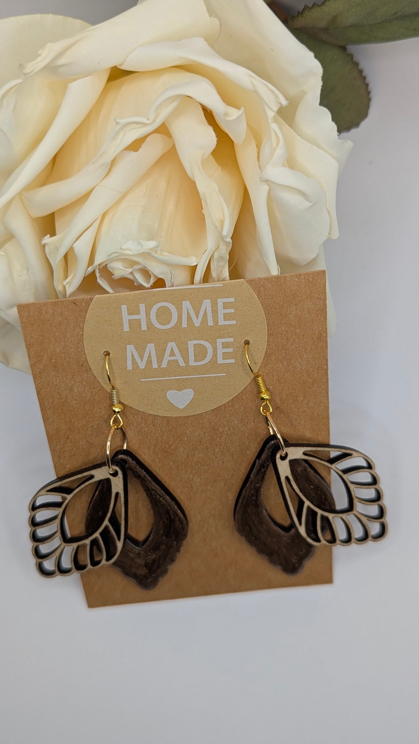 Boucles d'oreilles "Ailes d'ange" - Bois double couche coloré et vernis 🪶✨