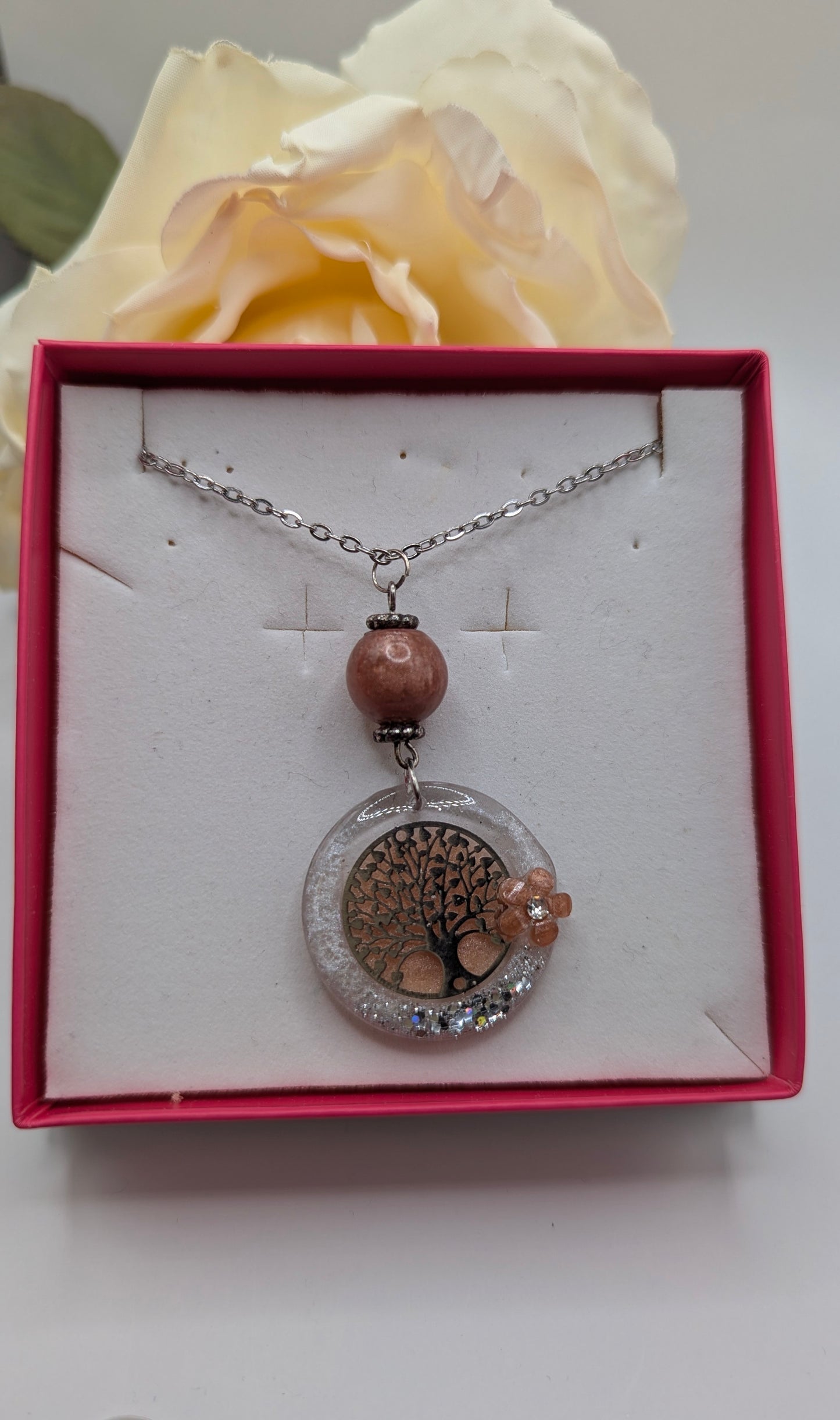 Collier Arbre de Vie, Perle en résine