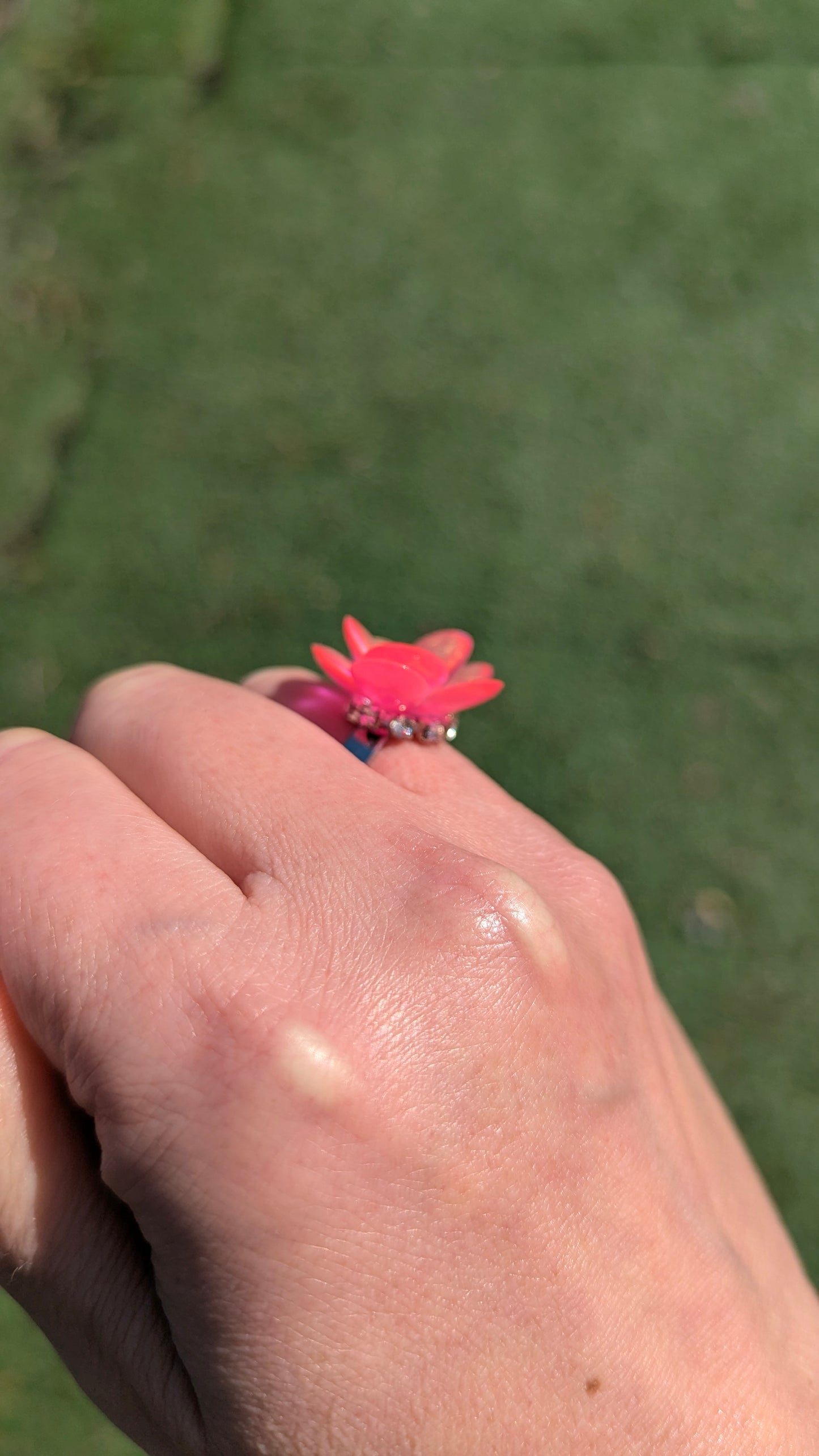 Fleur de Printemps, Bague en résine artisanale
