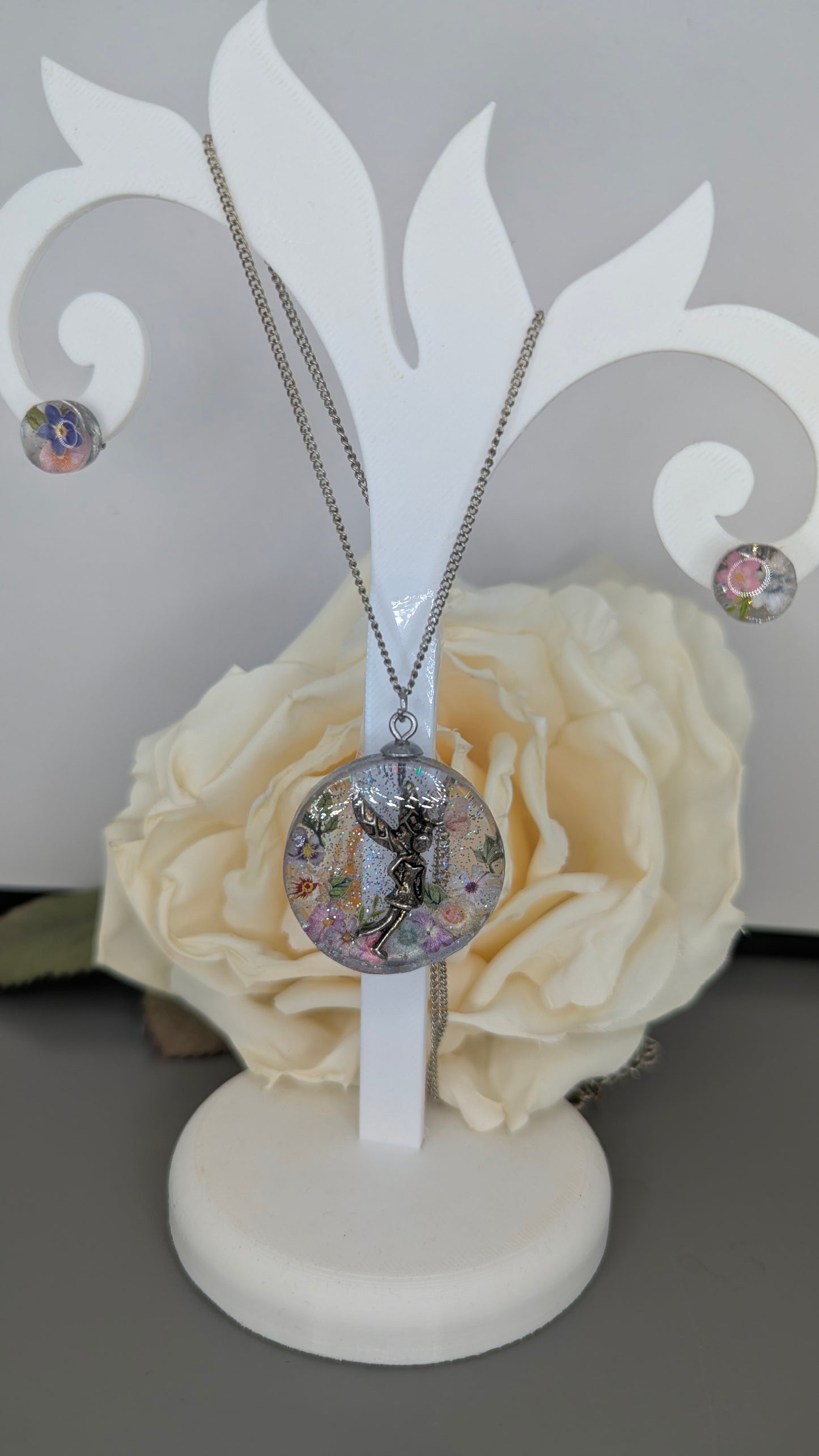 Fée du Printemps, Parure en résine artisanale
