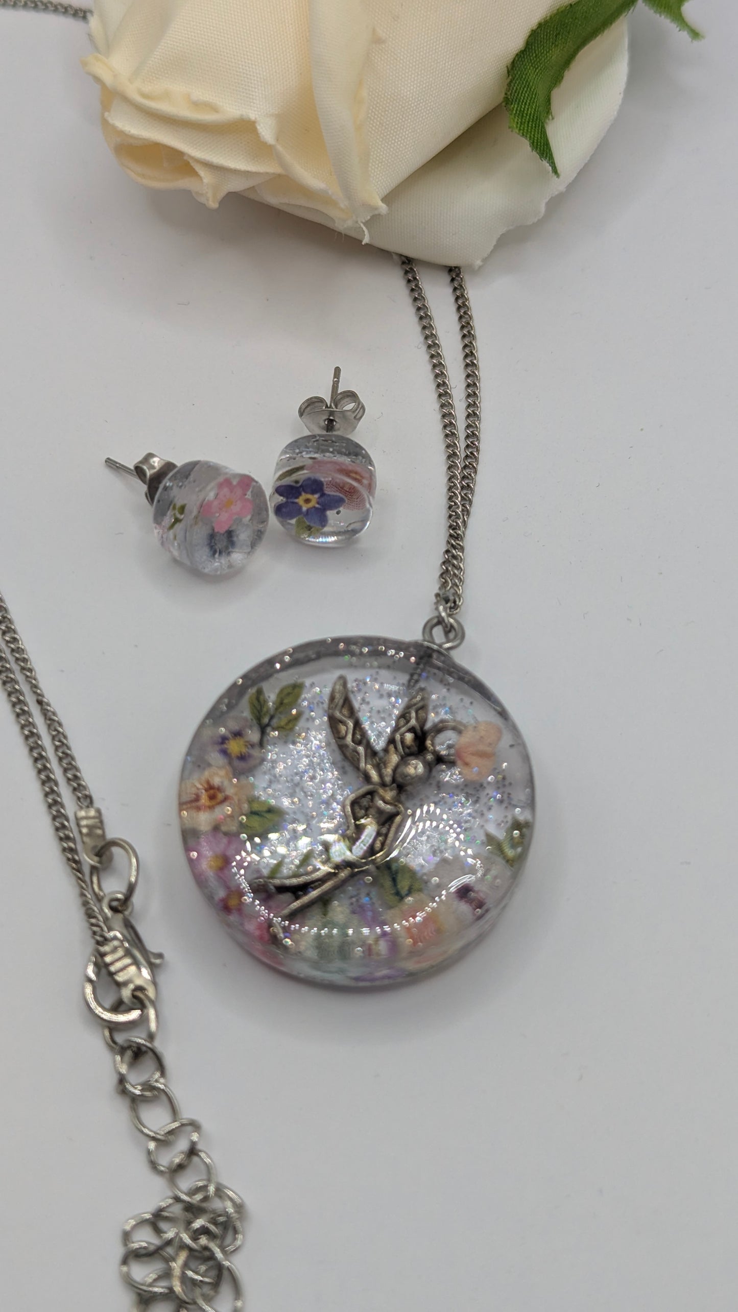 Fée du Printemps, Parure en résine artisanale
