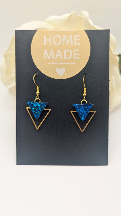 Triangle Électrique, Boucles d'oreilles en résine