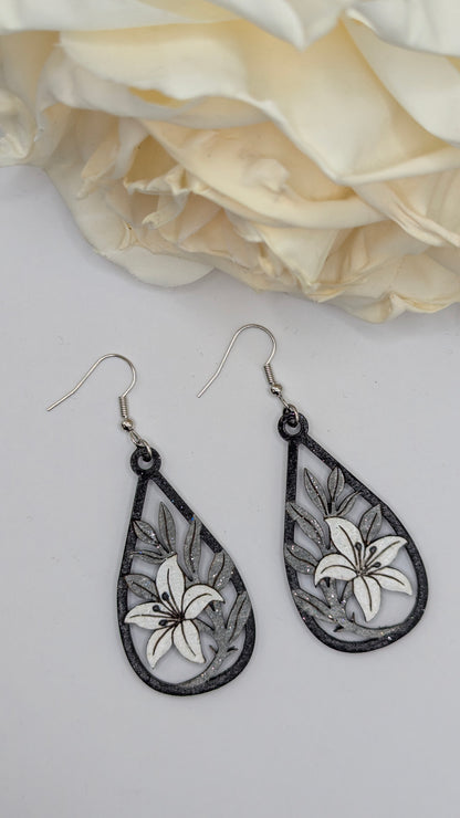 Lys de Minuit : Boucles d'oreilles en bois peint