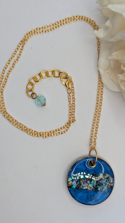 Rivage : Collier en résine artisanale