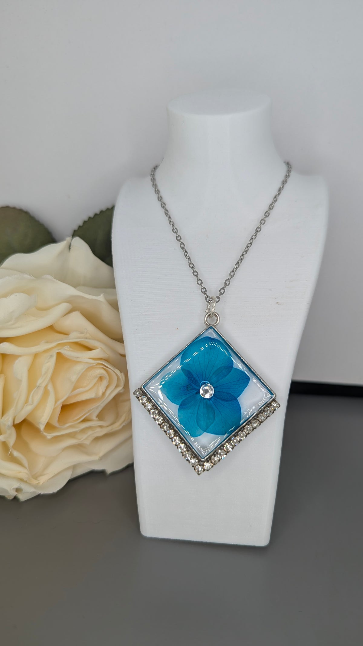 Collier Fleur Bleue